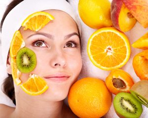 پوست شفاف و زیبا با تغذیه سالم | آبرسانی طبیعی به پوست