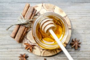 عسل و دارچین را باهم بخورید ! معجزه ترکیب عسل و دارچین بر سلامتی